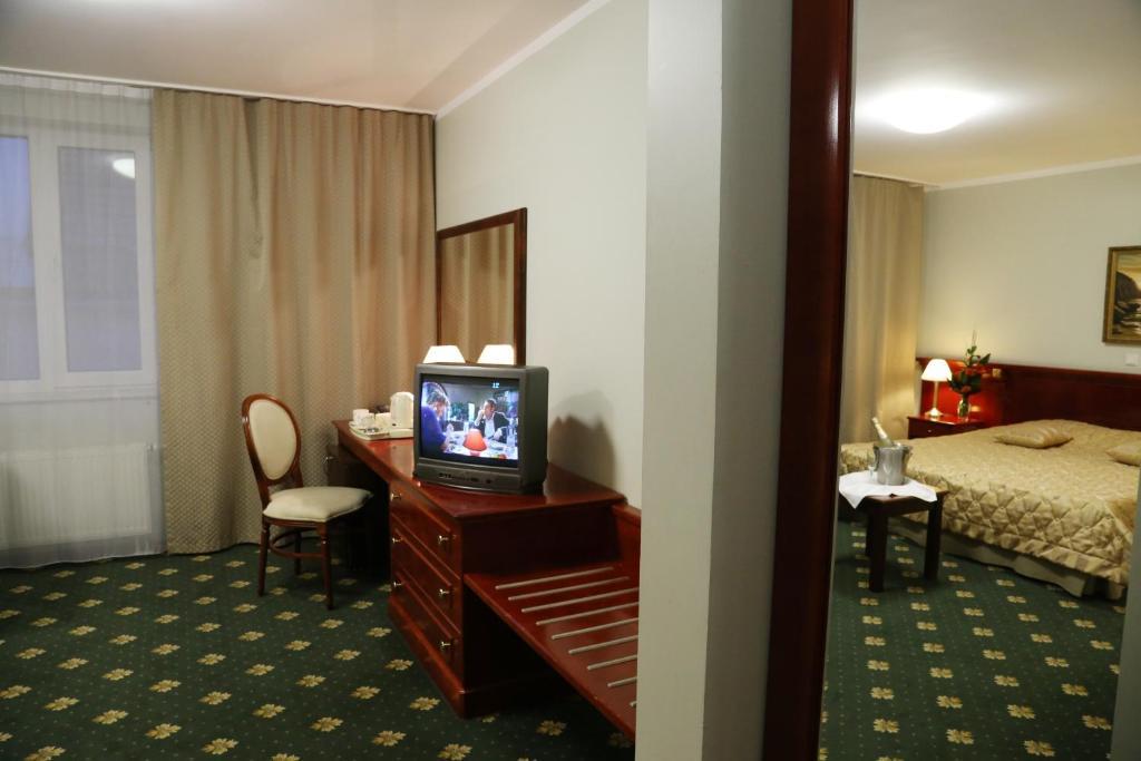 טרטו Draakon Hotel חדר תמונה
