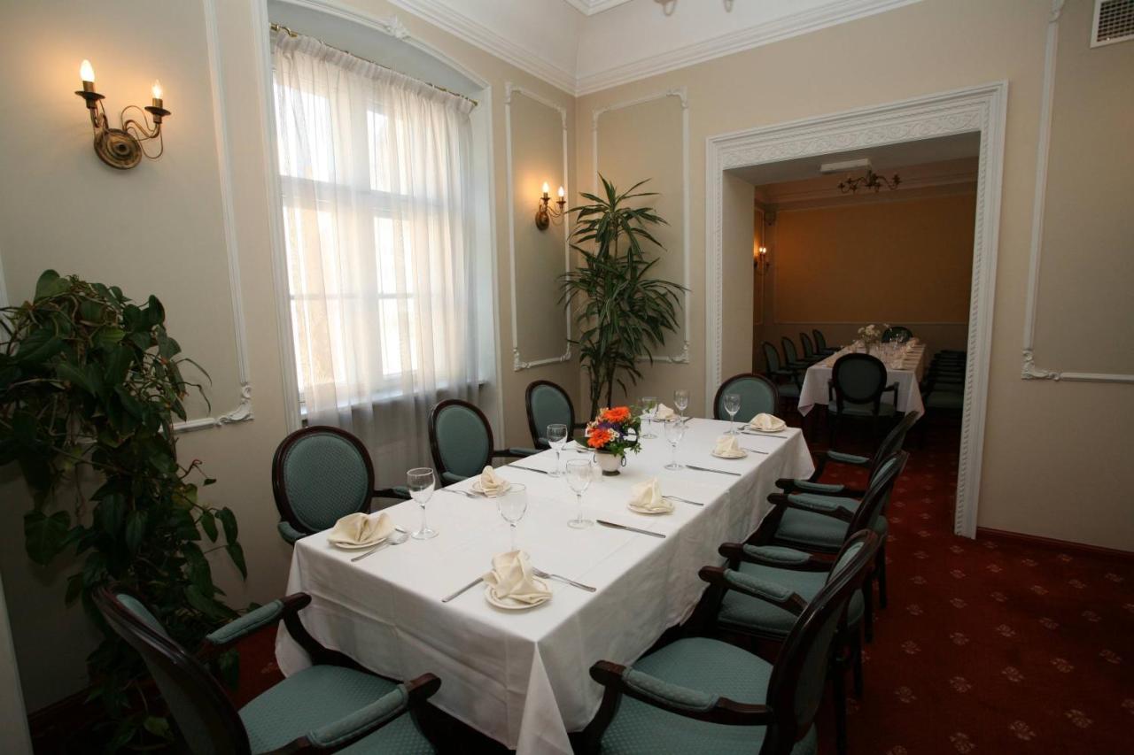 טרטו Draakon Hotel מראה חיצוני תמונה